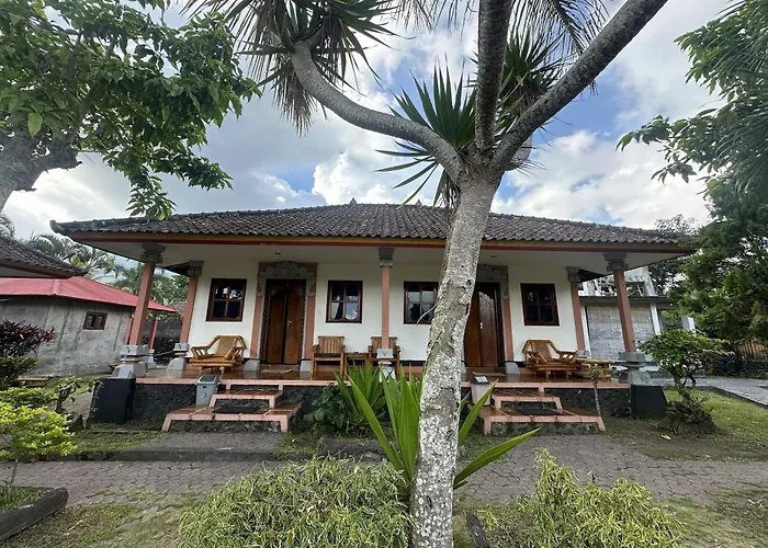 Arlina's 3* Kintamani